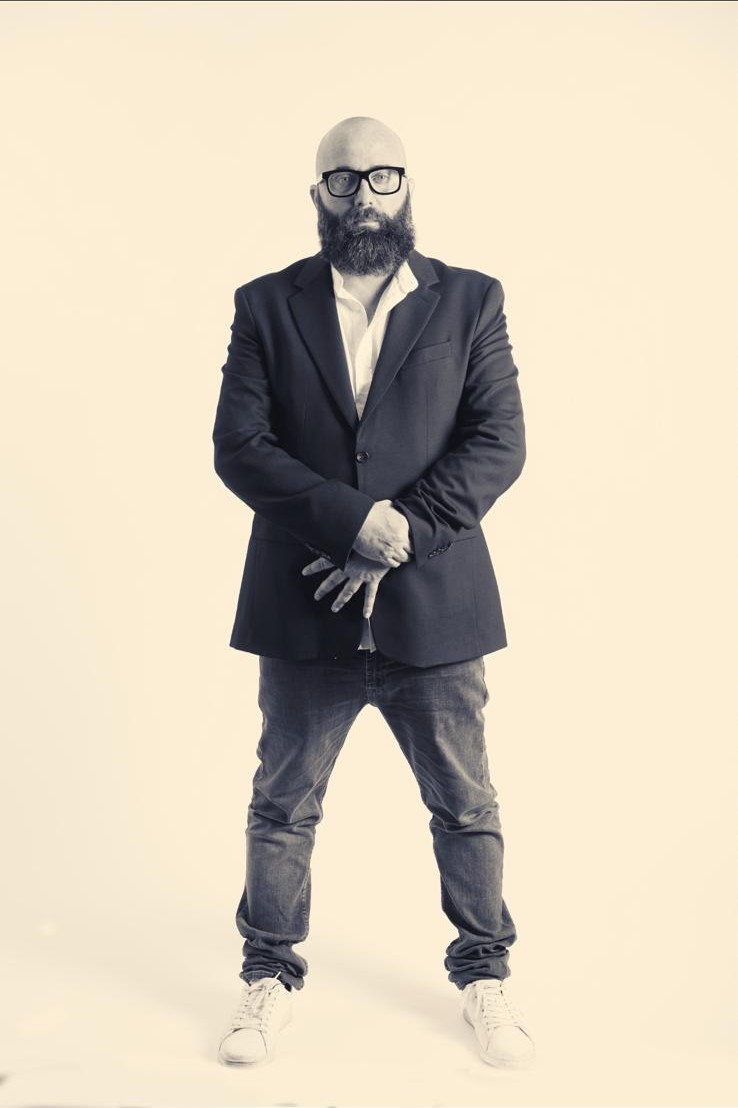 Marco Guadagno, figura intera